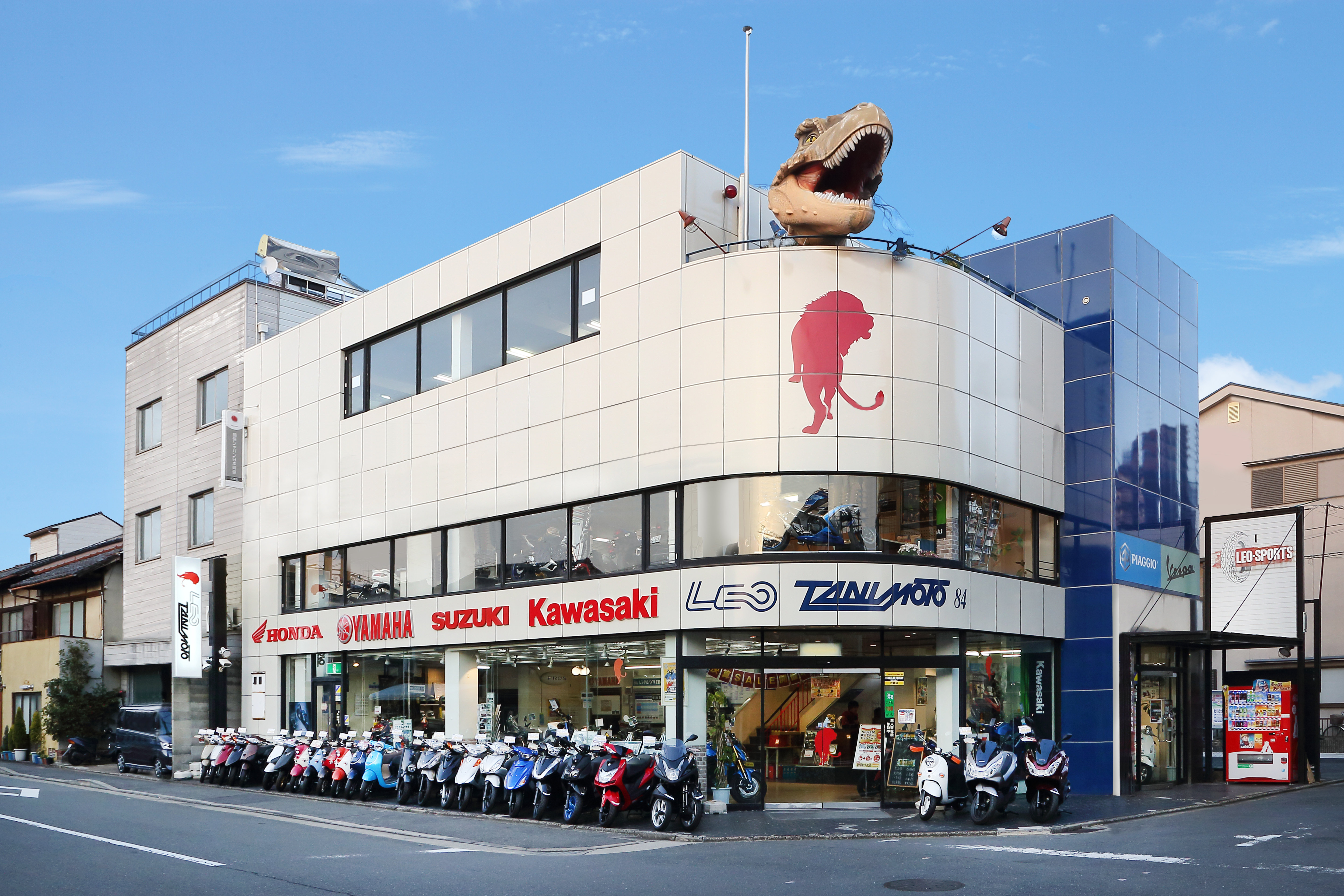 XEAM 京都中央 店舗写真